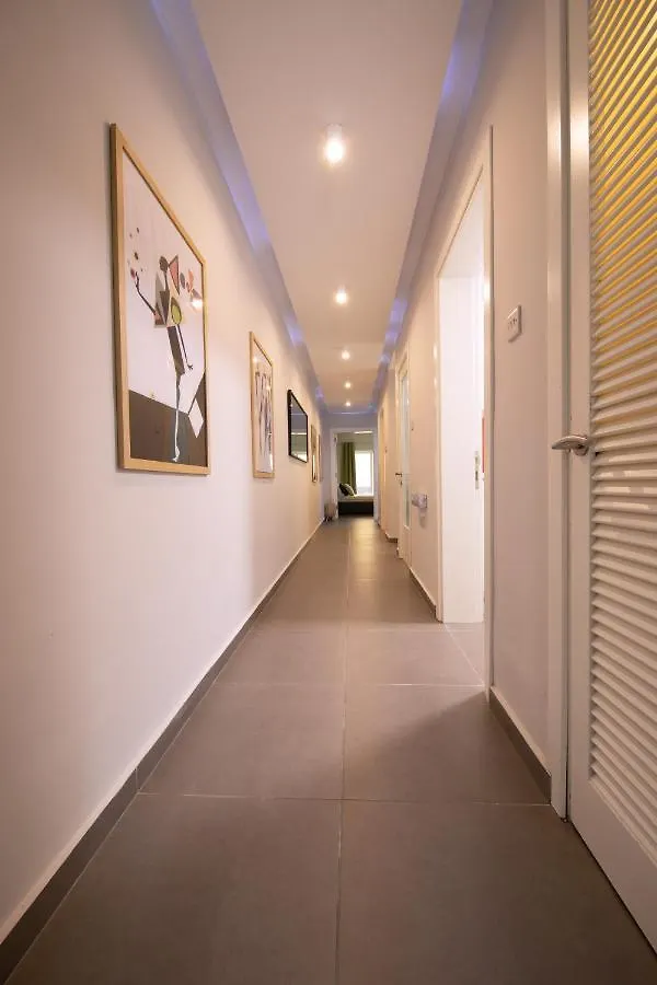 Apartment Modern Seafront 3Bedrooms With Spacious Yard Jlin1-1 Sliema