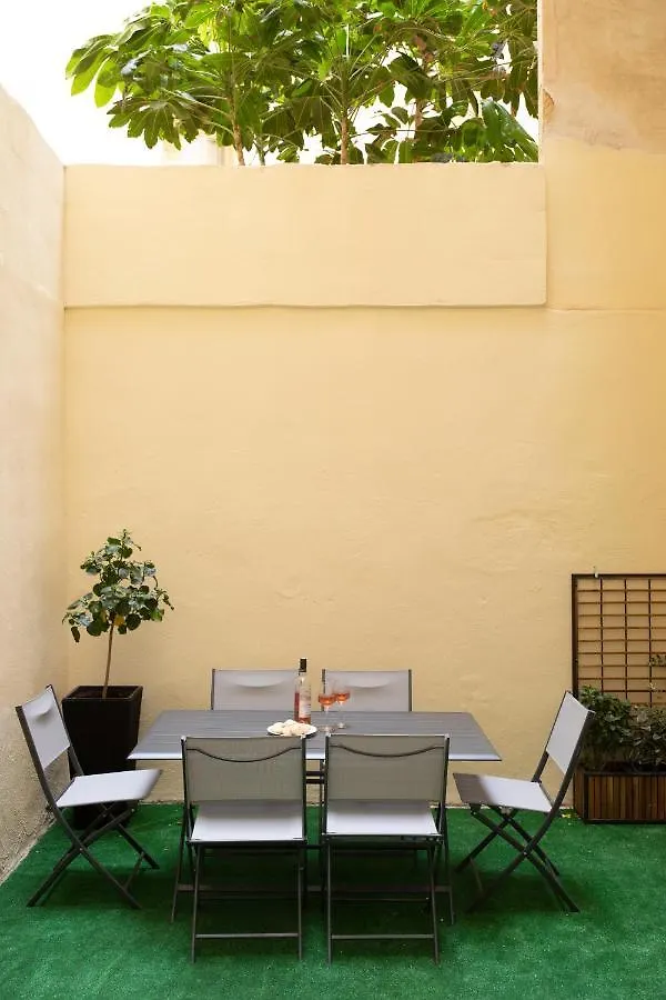 Modern Seafront 3Bedrooms With Spacious Yard Jlin1-1 Sliema 0*,  Malta